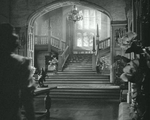 Grand-Staircase-at-Manderley-in-Rebecca