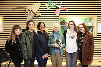 Jane Goodall with undergraduate students from Conservation Society.