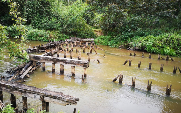 This bridge has twice been swept away by cyclones