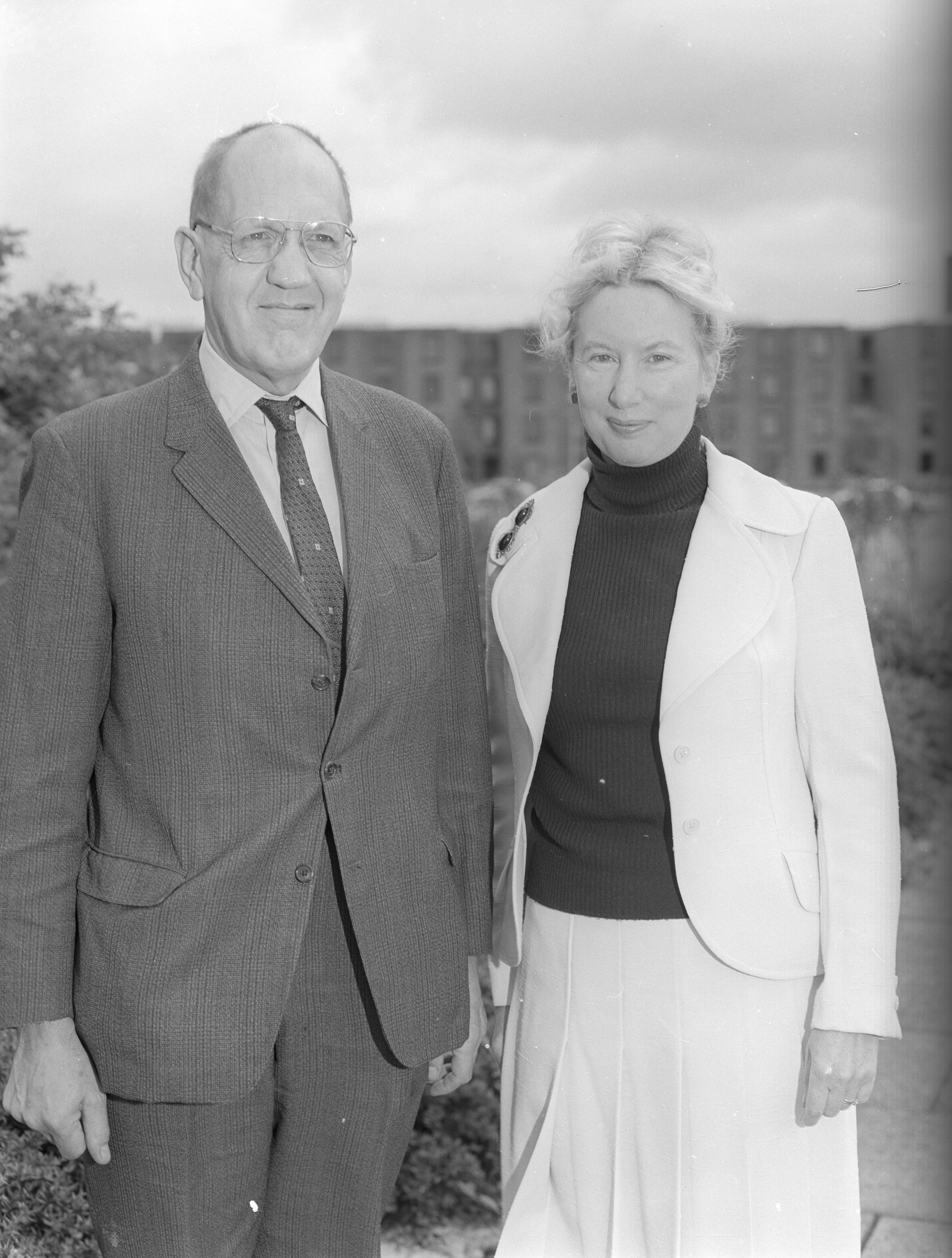 Black and white photograph of Eric Fox, first Registrar of the University of Kent, and his wife Mary on the University of Kent campus.
