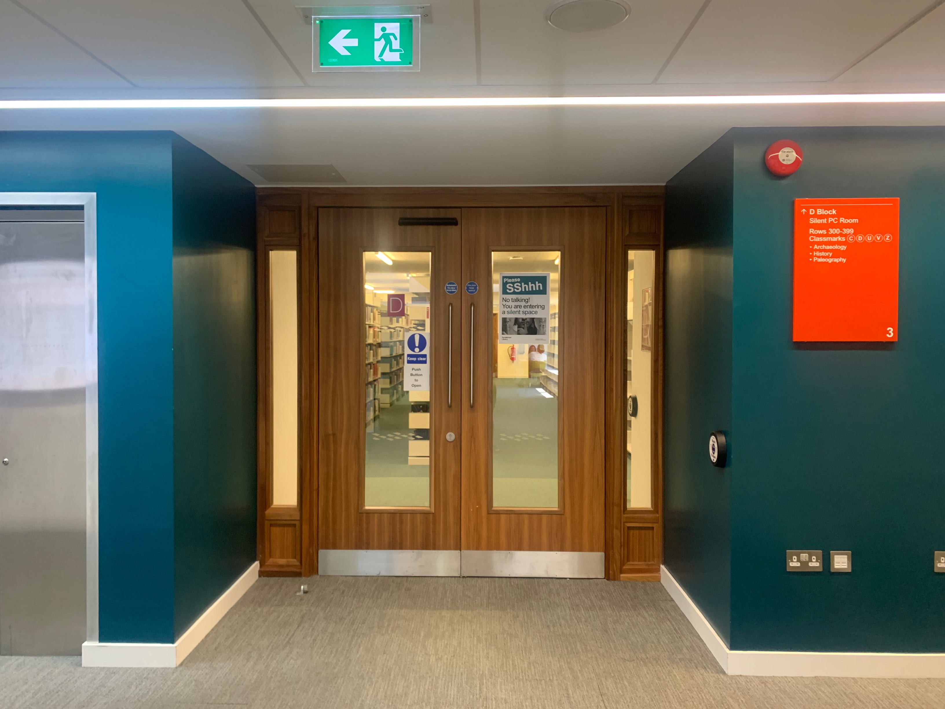 Photo of entrance to Block D, Floor 3 in Templeman Library
