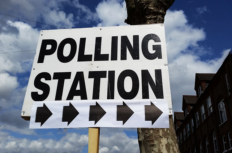 image-polling-station-sign