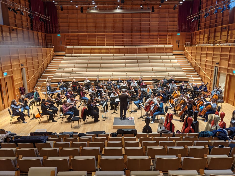 Tidings of Comfort and Joy:Chorus and Orchestra back for the first time since December 2019