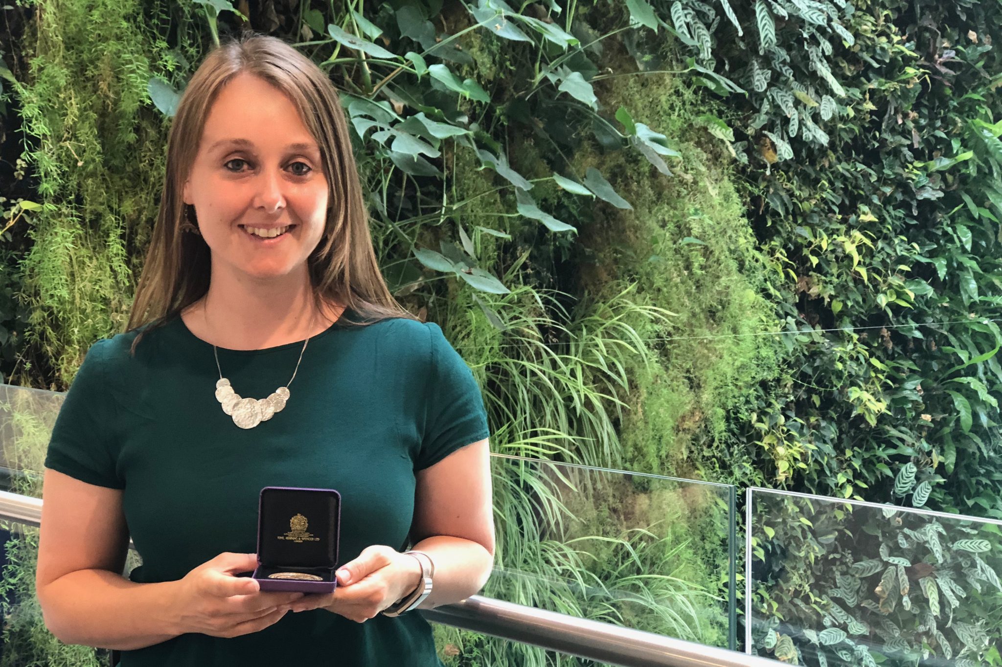 Amy Hinsley awarded for her outstanding PhD