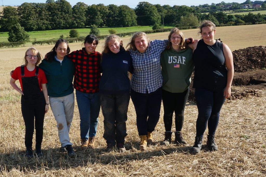 The Unversity of Kent Undergraduate team in Lincolnshire 2019 excavating the villa