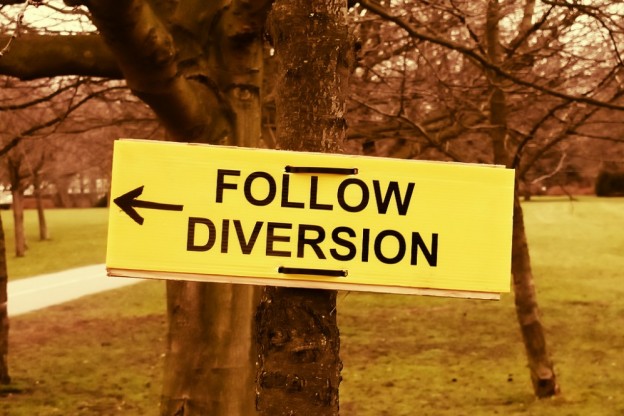 Image of diversion sign